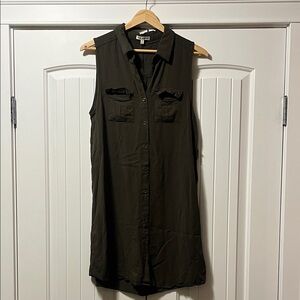 Sleeveless Olive Green Button-Up Dress